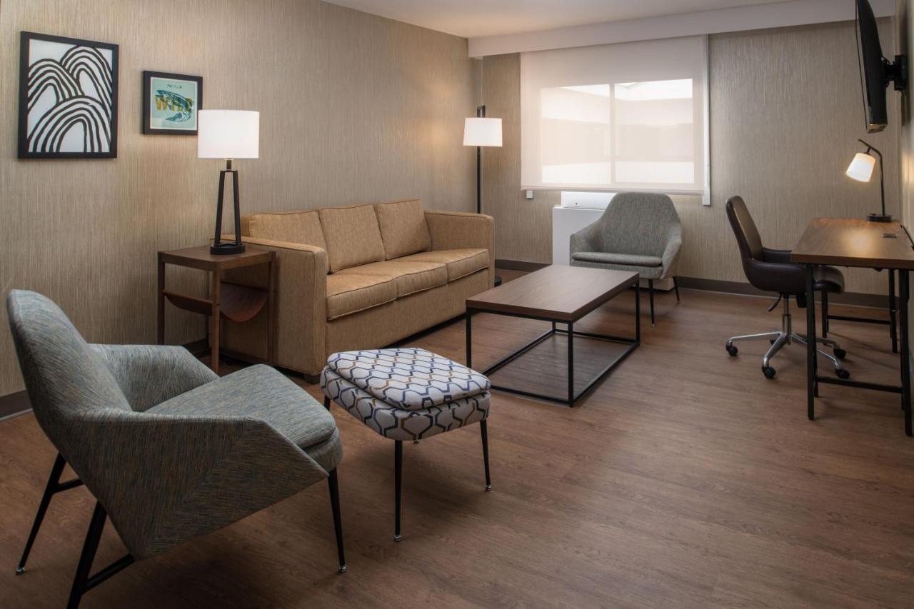 Four Points By Sheraton & Conference Center 3*