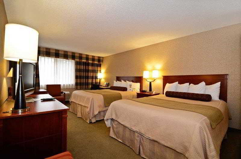 Four Points By Sheraton & Conference Center Hotel 3*