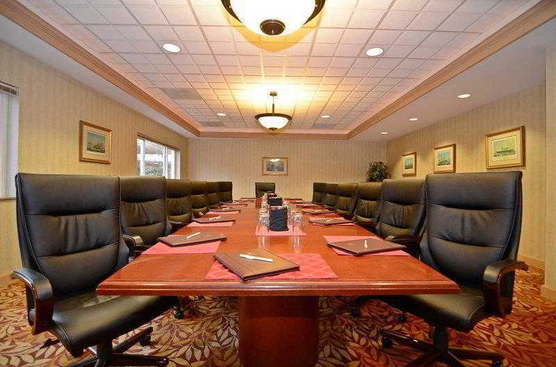 Four Points By Sheraton & Conference Center 3*