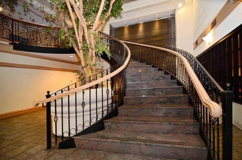Four Points By Sheraton & Conference Center Hotel
