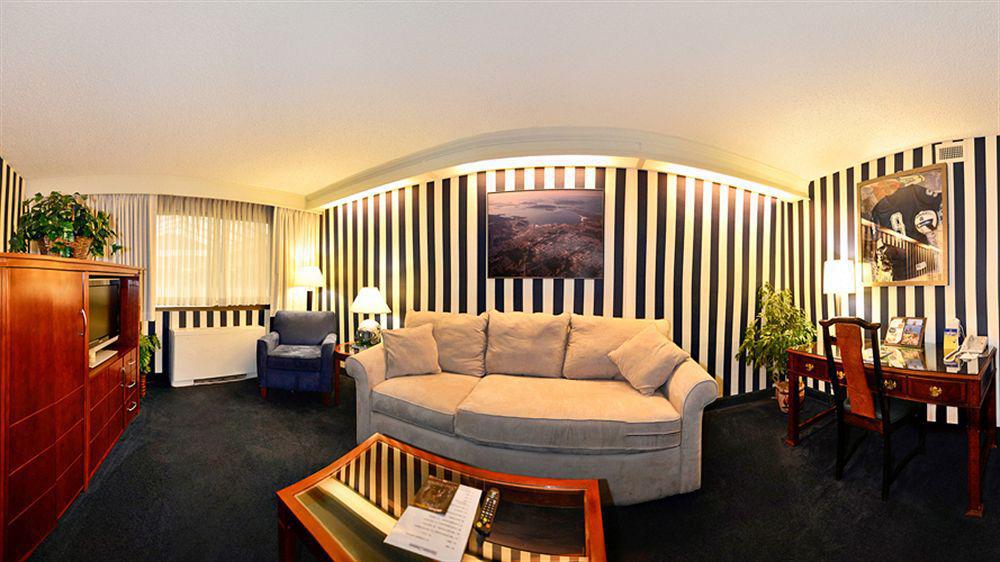 Four Points By Sheraton & Conference Center 3*
