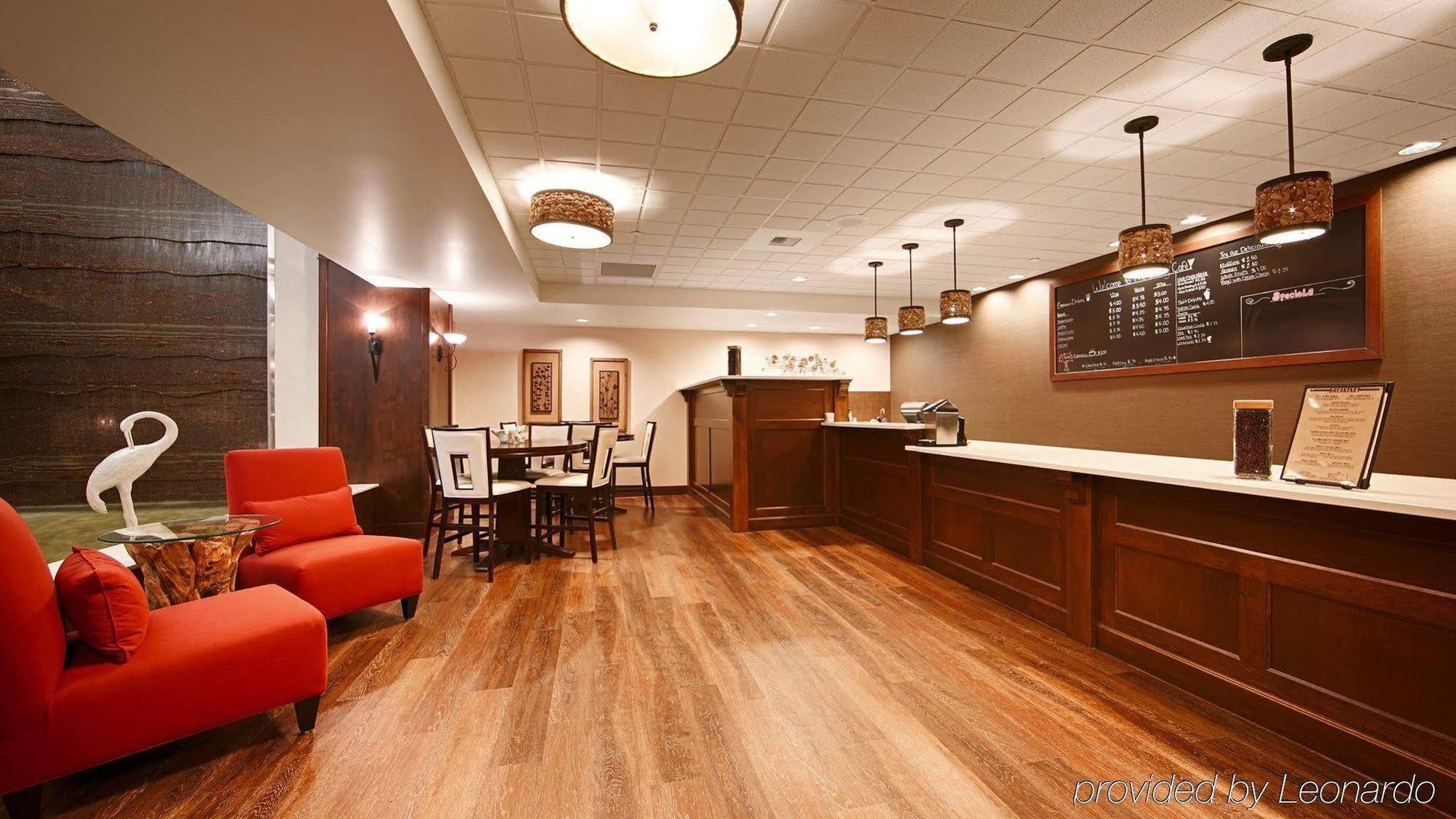 Hotel Four Points By Sheraton & Conference Center