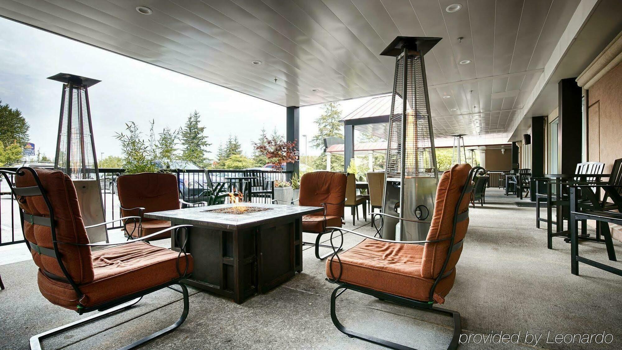 Hotel Four Points By Sheraton & Conference Center 3*
